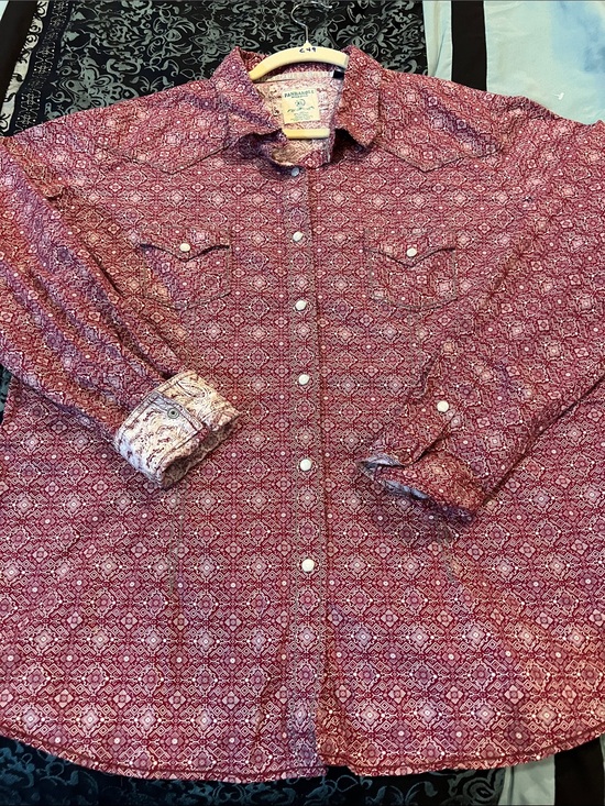 Panhandle Tops - PANHANDLE ROUGH STOCK Women's Red Printed Button-Down Shirt with Contrast Cuffs